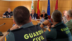 La subdelegada del Gobierno de España copreside la Junta Local de Seguridad de Las Pedroñeras on motivo del inicio de la campaña de recolección del ajo