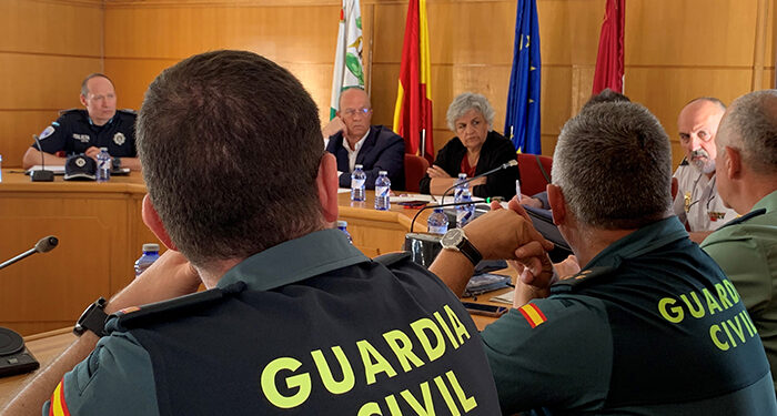 La subdelegada del Gobierno de España copreside la Junta Local de Seguridad de Las Pedroñeras on motivo del inicio de la campaña de recolección del ajo