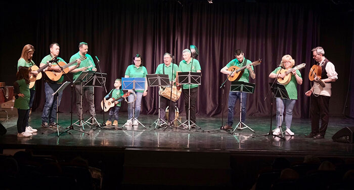 Lleno en la Casa de la Cultura con la XXIV Muestra de Rondas Tradicionales San Isidro 2024 en Azuqueca