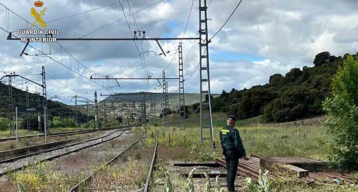 Seis investigados por la sustracción de raíles de vías del tren en la estación de Baides