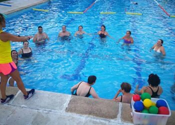 Suvicasa abre un proceso de selección de socorristas y monitores acuáticos para la piscina de Cabanillas