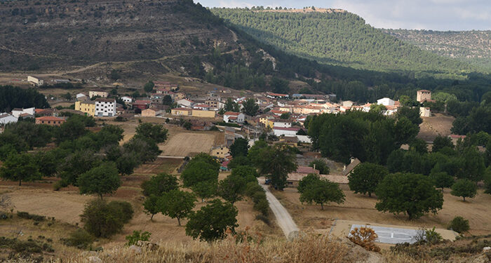 Tejadillos acoge la fiesta de mayos y canciones de ronda promovida por Adesercu y el consistorio local