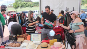 Un Mercadillo de récord en la carpa del Ferial de Cabanillas