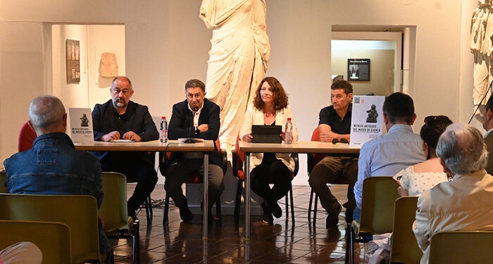 Un libro de Ediciones UCLM recoge más de 1.700 piezas de metal expoliadas en la provincia de Cuenca 1 Un libro de Ediciones UCLM recoge más de 1.700 piezas de metal expoliadas en la provincia de Cuenca