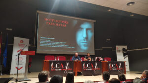 Unas 200 personas arropan a la escritora argentina Claudia Piñeiro en el inicio oficial del Festival Internacional de Novela Negra de Las Casas Ahorcadas