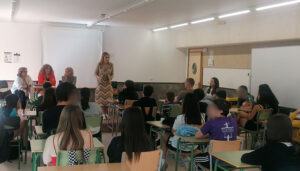 Villanueva de la Torre celebra el Día de Europa con la visita de la eurodiputada Cristina Maestre