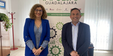 Villanueva de la Torre destaca el avance de su futuro polígono industrial en una reunión de trabajo mantenida con Impulsa Guadalajara