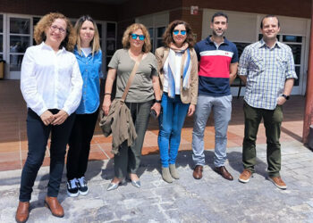 Visita de la delegada provincial de Bienestar Social al Centro de Mayores de Cabaniillas
