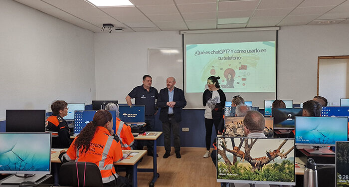 Voluntarios de agrupaciones de Protección Civil de Castilla-La Mancha se forman en el conocimiento y la utilización de la Inteligencia Artificial 1 Voluntarios de agrupaciones de Protección Civil de Castilla-La Mancha se forman en el conocimiento y la utilización de la Inteligencia Artificial