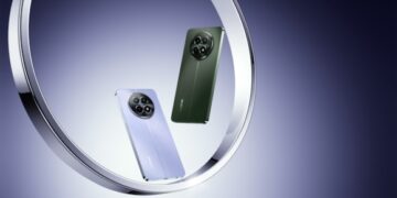 a group of cell phones in a circlerealme anuncia la llegada a España de la serie realme 12 5G
