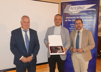 ACESANC premia a Teresa Poves y Agustín Ángel García por su trayectoria empresarial