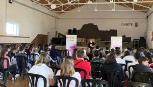 Cerca de 300 estudiantes de Cuenca asisten a las actividades de prevención y sensibilización contra la violencia de género