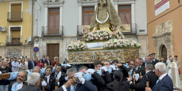 Cuenca celebra la festividad de su Patrona, la Virgen de la Luz, procesionando por las calles de la ciudad