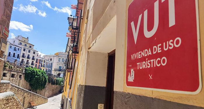 Cuenca en Marcha denuncia la “inacción” para limitar los pisos turísticos 1 Cuenca en Marcha denuncia la “inacción” para limitar los pisos turísticos