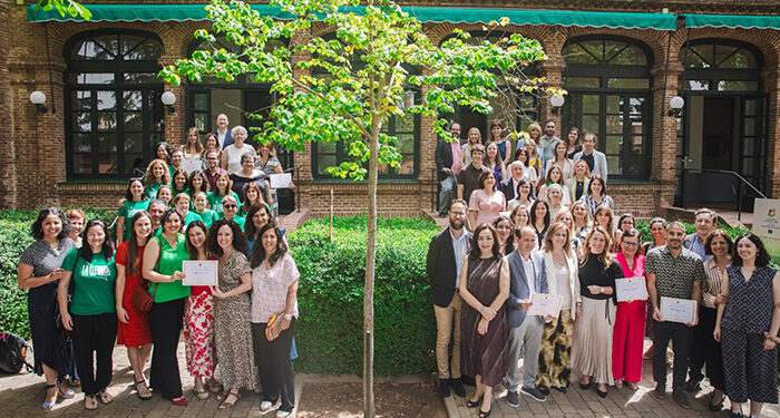 Educación reconoce la contribución a la promoción de la lectura del CRA Camino de Levante de Graja de Iniesta y del CEIP Gloria Fuertes de Villanueva de la Torre