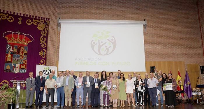 El Ayuntamiento de Pareja, distinguido por Pueblos con Futuro 1 El Ayuntamiento de Pareja, distinguido por Pueblos con Futuro