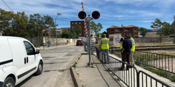 El Ayuntamiento de Tarancón avisa del corte de la calle San Isidro por obras de mejora de Adif en la zona del paso a nivel