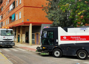 El Ayuntamiento pone en marcha una intervención especial de limpieza en los barrios de Azuqueca