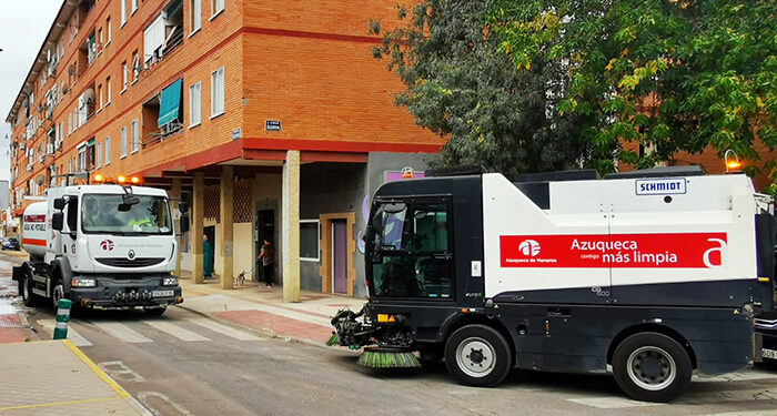 El Ayuntamiento pone en marcha una intervención especial de limpieza en los barrios de Azuqueca 1 El Ayuntamiento pone en marcha una intervención especial de limpieza en los barrios de Azuqueca