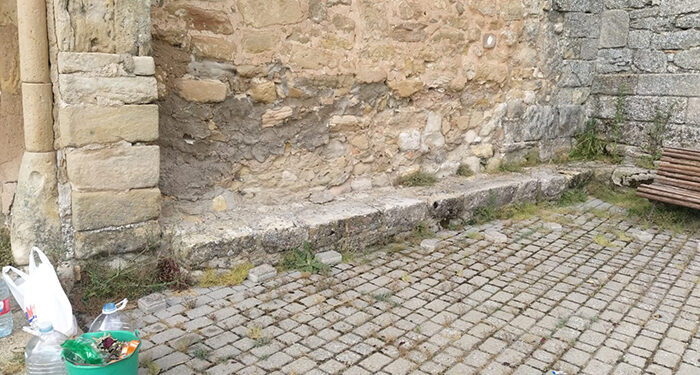 El PP denuncia el mal estado y la falta de limpieza en Villanueva de los Escuderos y reclama a Dolz que lo acondicione para las fiestas de San Antonio 1 El PP denuncia el mal estado y la falta de limpieza en Villanueva de los Escuderos y reclama a Dolz que lo acondicione para las fiestas de San Antonio