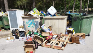 El PSOE de San Clemente lamenta que la desidia del equipo de Gobierno tiene el pueblo “sucio y paralizado”