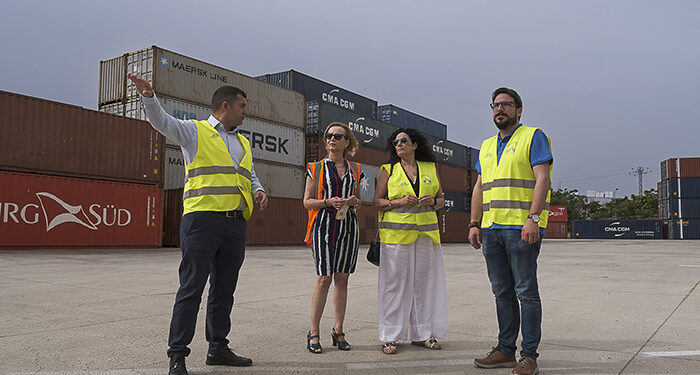 El alcalde de Azuqueca visita las instalaciones de Puerto Seco 1 El alcalde de Azuqueca visita las instalaciones de Puerto Seco
