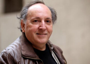 El autor argentino Ernesto Mallo pondrá el broche final al curso 23/24 de Las Casas Ahorcadas