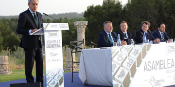 Eurocaja Rural recalca la aportación empresarial como motor de desarrollo en la clausura de la Asamblea de CEOE CEPYME Cuenca