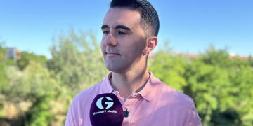 Flores “Guarinos ha esperado a las quejas y a que vecinos y vecinas tengan que limpiar el Henares” para ponerse a trabajar