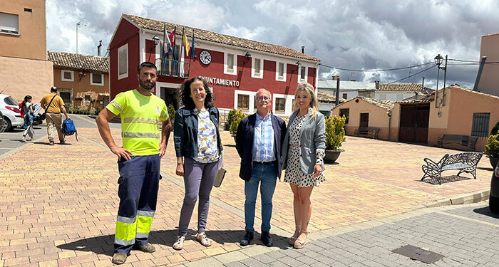Fuentenava de Jábaga mejora su entorno urbano gracias al Programa de Apoyo Activo al Empleo del Gobierno regional y la Diputación