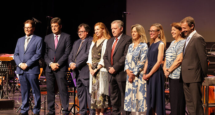 Fundación Siglo Futuro entrega sus premios a los valores humanos y culturales en una brillante gala de fin de curso en el Buero 1 Fundación Siglo Futuro entrega sus premios a los valores humanos y culturales en una brillante gala de fin de curso en el Buero