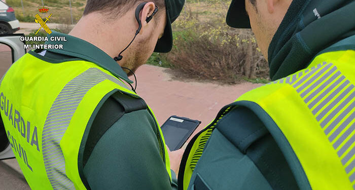 Fallece el conductor de un turismo en un accidente en Tébar 1 Guardia Civil