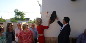 Inaugurada la remodelación de la Plaza del Pósito en Castillo de Garcimuñoz