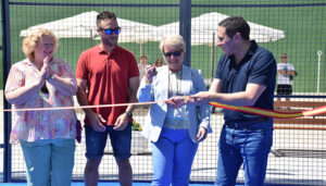 La Diputación de Cuenca invierte 50.000 euros para que el municipio de Carrascosa de Haro cuente con una pista de pádel