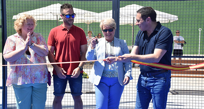 La Diputación de Cuenca invierte 50.000 euros para que el municipio de Carrascosa de Haro cuente con una pista de pádel