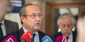 La Junta aprobará de manera inmediata la subida del 2 por ciento a 96.000 empleados públicos de Castilla-La Mancha