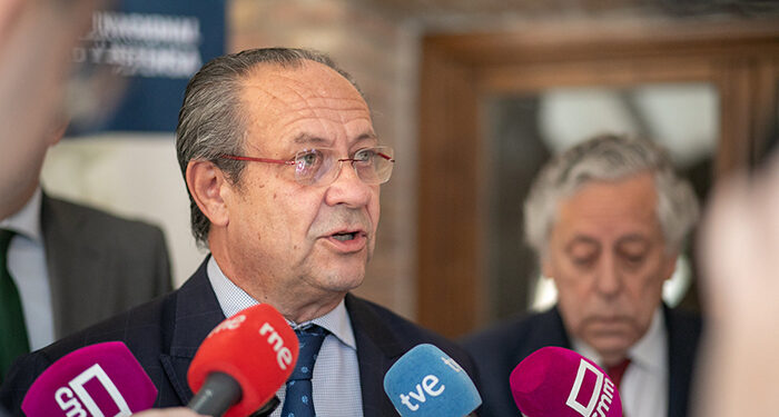 La Junta aprobará de manera inmediata la subida del 2 por ciento a 96.000 empleados públicos de Castilla-La Mancha