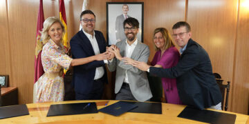 La Junta y el Ayuntamiento de Valverde de Júcar firman un convenio para la construcción de una escuela infantil en la localidad