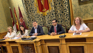 La Plaza Mayor de Cuenca se convertirá en el patio de butacas del Teatro Real con la llegada de ‘La Carroza del Real’ el 15 de junio