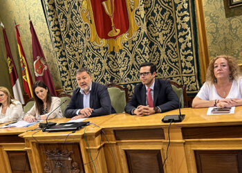La Plaza Mayor de Cuenca se convertirá en el patio de butacas del Teatro Real con la llegada de ‘La Carroza del Real’ el 15 de junio