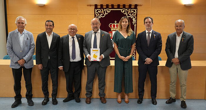 La UCLM y la Universidad a Distancia de Colombia estrechan lazos