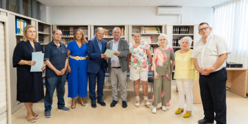 La familia de José de Juan-García cede el archivo del periodista a la Diputación de Guadalajara