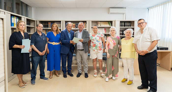 La familia de José de Juan-García cede el archivo del periodista a la Diputación de Guadalajara 1 La familia de José de Juan-García cede el archivo del periodista a la Diputación de Guadalajara