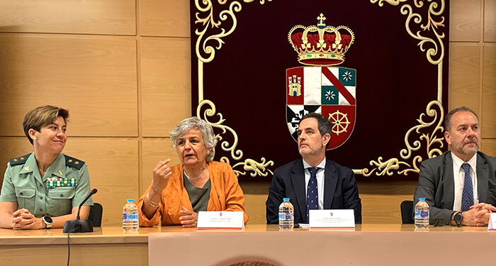 La subdelegada del Gobierno en Cuenca inaugura el curso de la UCLM dedicado a ‘Policías con Estatuto Militar’ 1 La subdelegada del Gobierno en Cuenca inaugura el curso de la UCLM dedicado a ‘Policías con Estatuto Militar’
