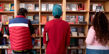 Los jóvenes nacidos en 2006 podrán solicitar el Bono Cultural Joven 2024 a partir de este lunes