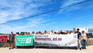 Marcha de protesta en Almoguera contra la proliferación de parques fotovoltaicos en la comarca
