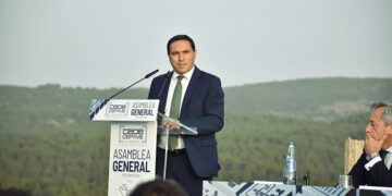 Martínez Chana destaca que la Diputación invertirá de forma extraordinaria 100 millones de euros durante los próximos 3 años