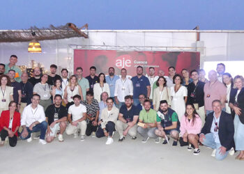 Más de sesenta empresarios participan en la cuarta edición del Afterwork de AJE Cuenca
