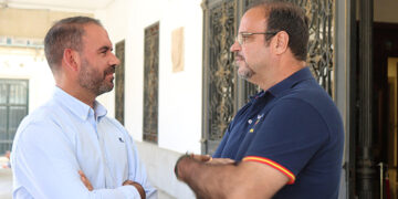 PP y VOX se preguntan si PSOE y AIKE apoyarán su propuesta para defender la separación de poderes y los valores constitucionales