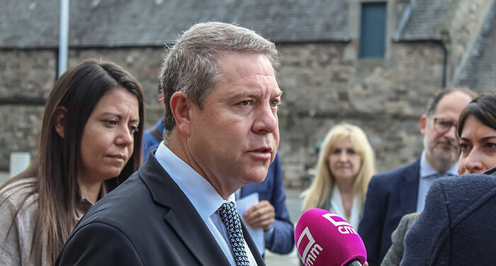 Page asegura que el documento que expone Esquerra Republicana es "mucho más egoísta que socialista" 1 Page aboga por la “humanización” de un modelo social basado en un “trato muy personalizado”